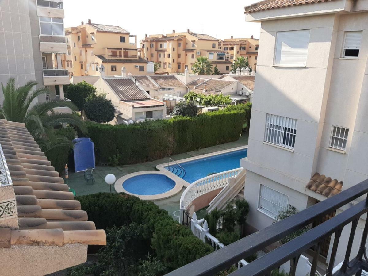 Residencia Alhambra Los Cisnes Torrevieja Extérieur photo
